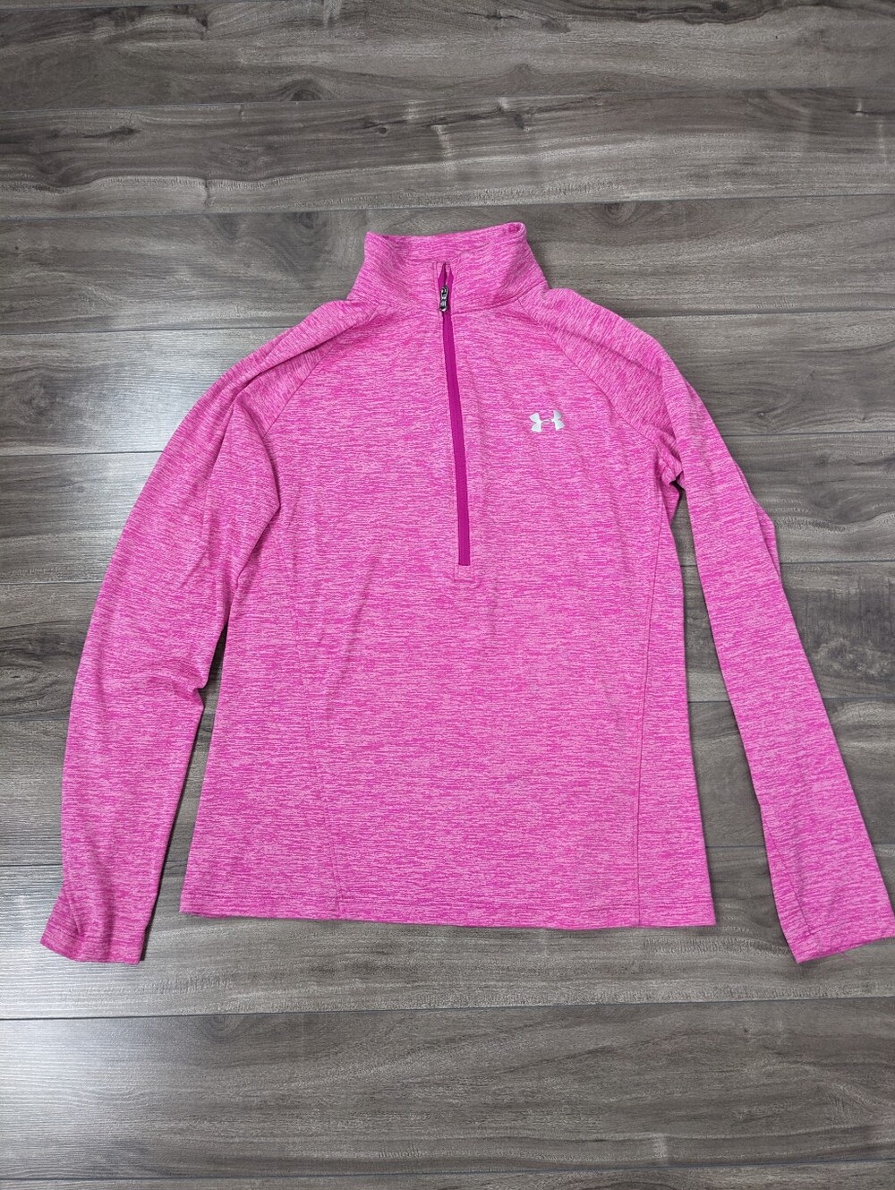 Under armour Half Zip Long Sleeve Running Shirt Size Medium Loose Fit Heatgear